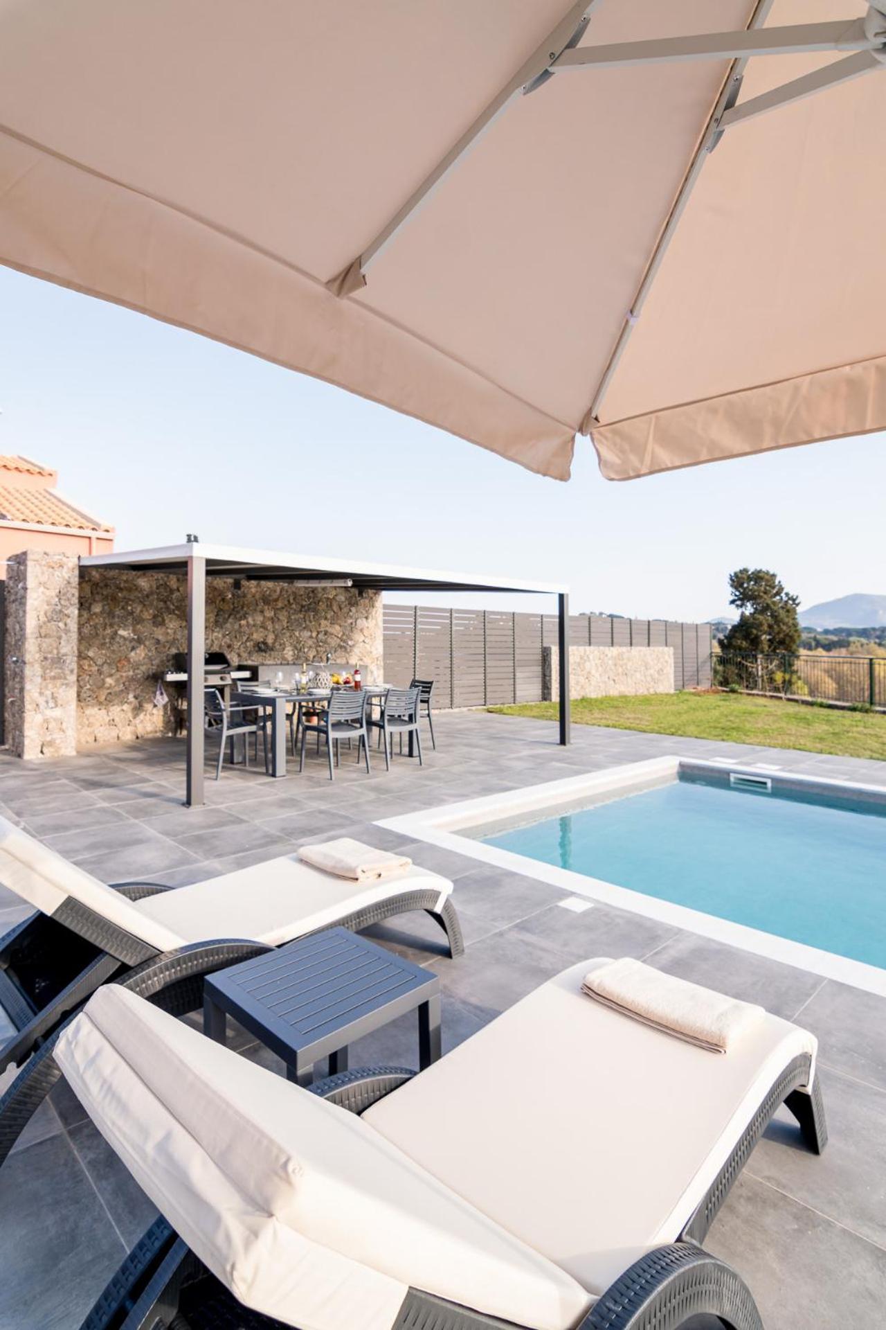 Castelia Luxury * Ágios Ioánnis