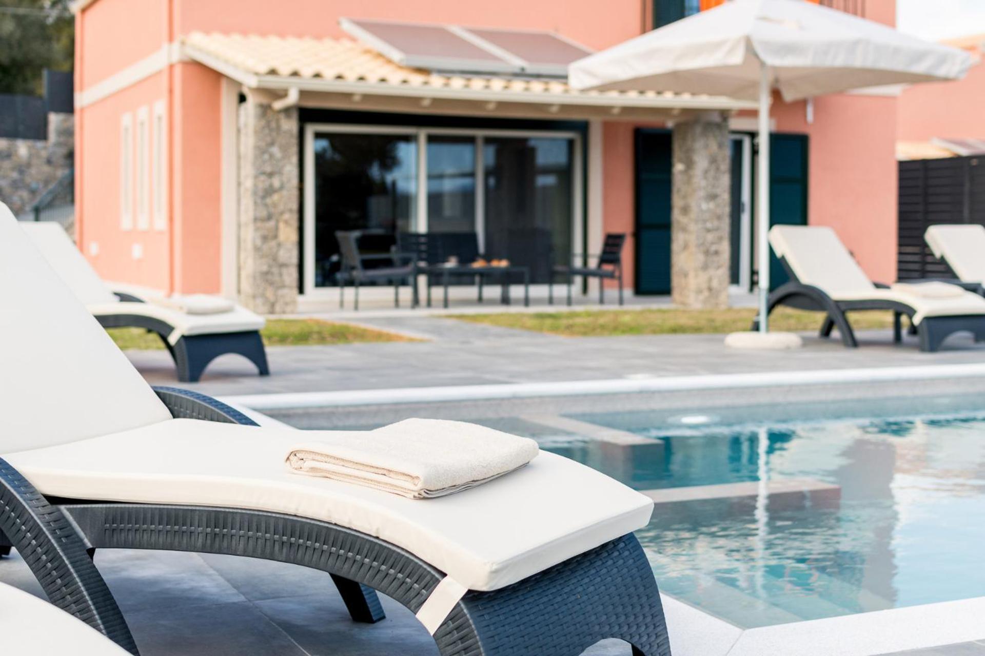 Castelia Luxury