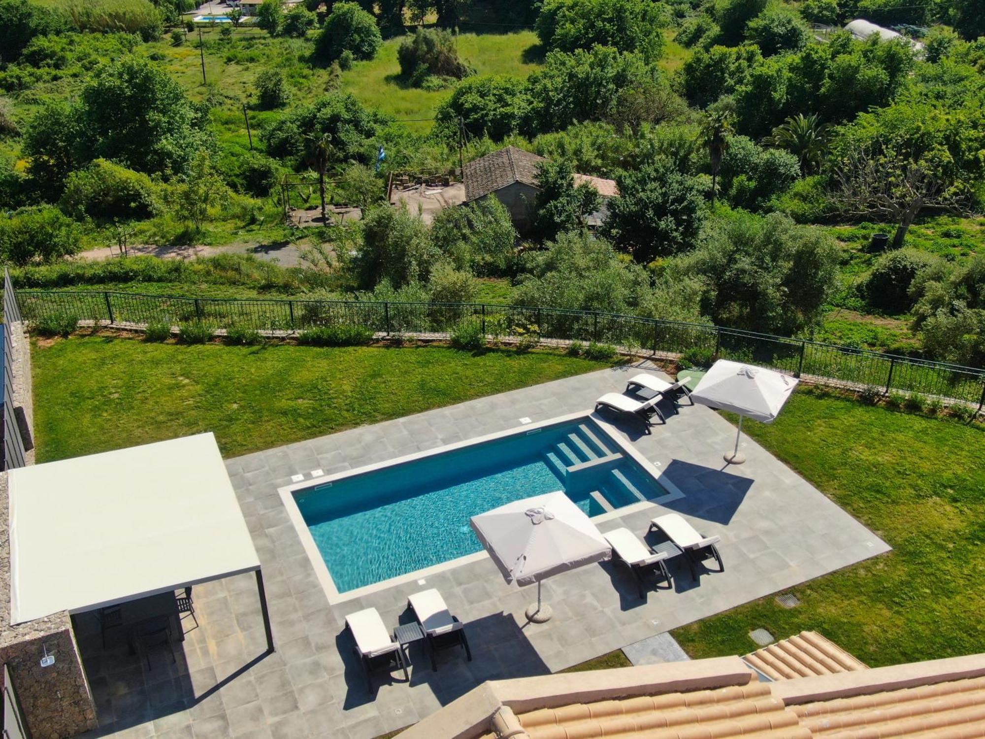 Castelia Luxury *